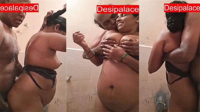 Mature Cpl Having in Bathroom