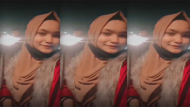 Sexy Hijabi Gf Sucking Lover Dick