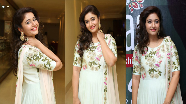 Actress Poonam Bajwa Premium Live